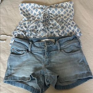 Hollister Blue and White Floral Shorts
